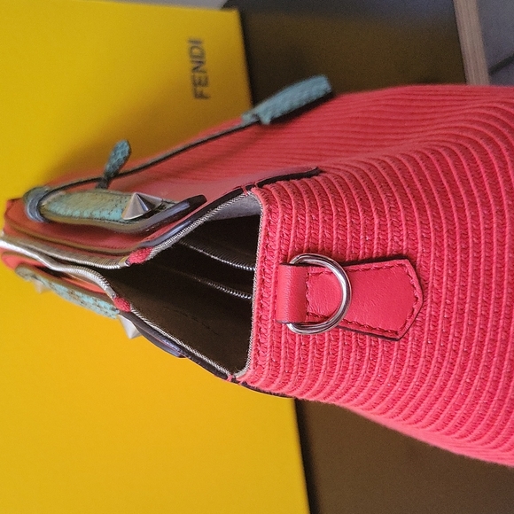 FENDI - Picture 7 of 16